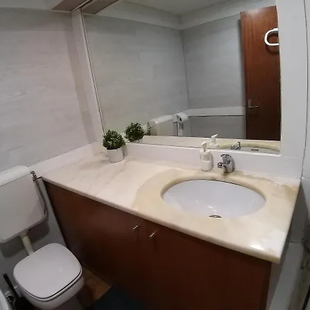 Hostel Theorynomad Al